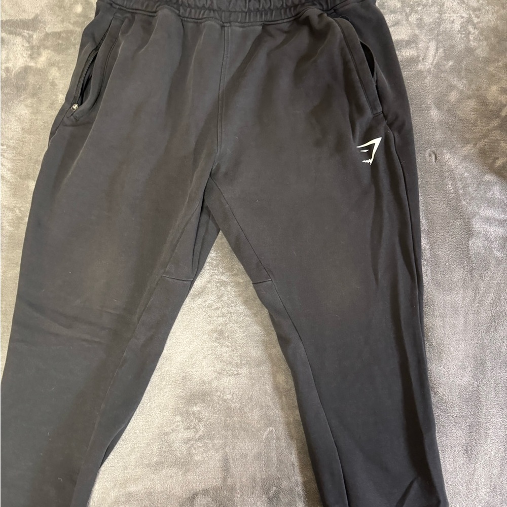 Gymshark Joggers / Sweatpants Men’s Size Medium Black